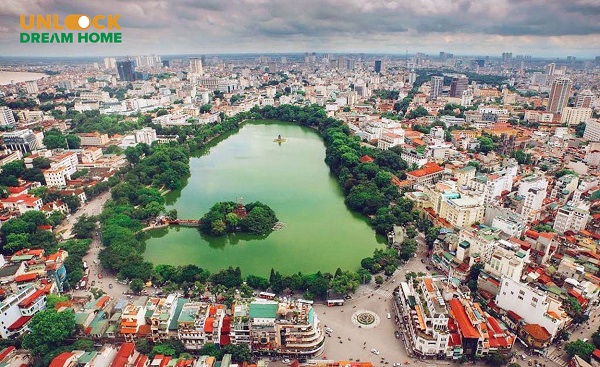 Thành phố Hà Nội phát triển nhộn nhịp