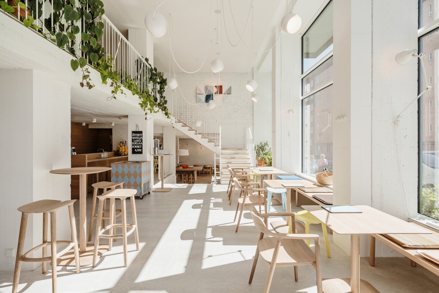 Thiết kế quán cafe sân vườn phong cách Scandinavian