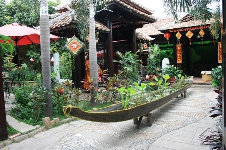 thiết kế quán cafe sân vườn