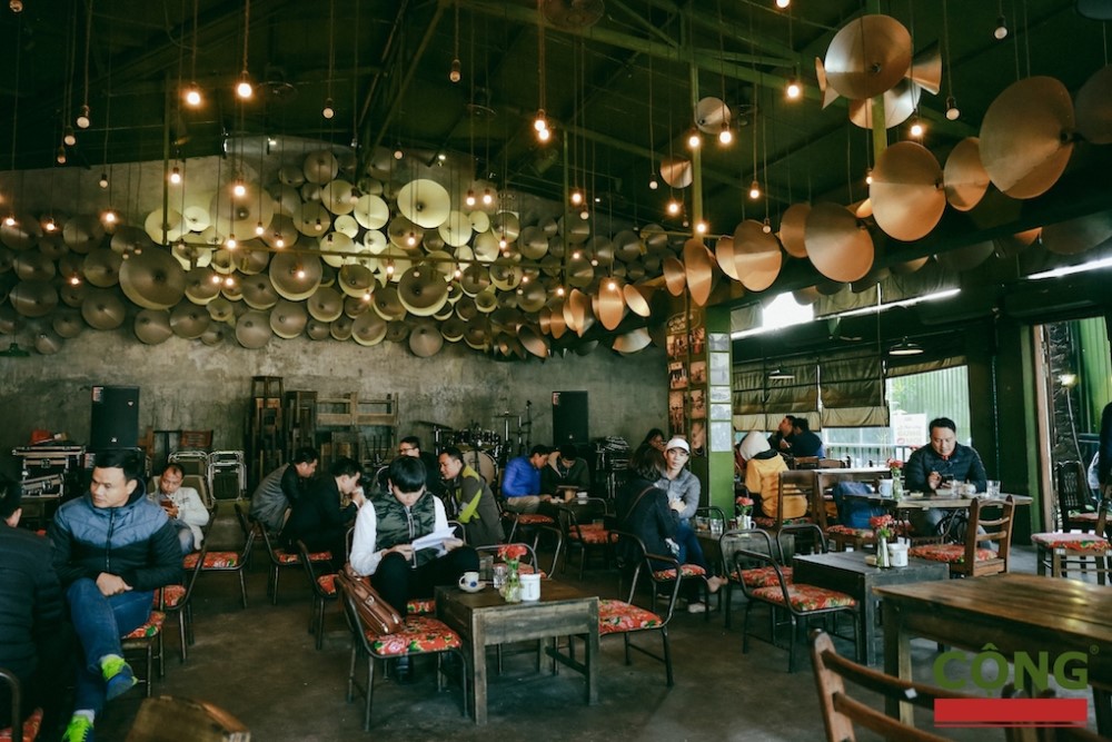 Chi phí quản lý nhân viên quán cafe